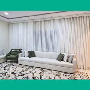 طقم أريكة فاخرة بلون محايد